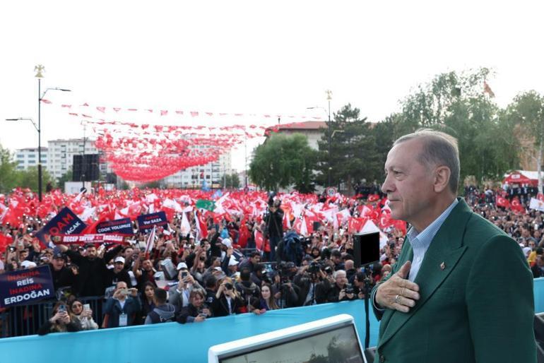 Erdoğan: Depremzedeye hakaret dibin dibidir, bunu yapanların insanlıkla alakası olamaz