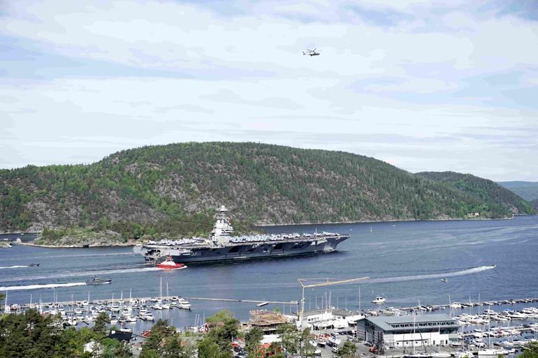 ABDnin uçak gemisi NATO üyesi Norveç’e geldi