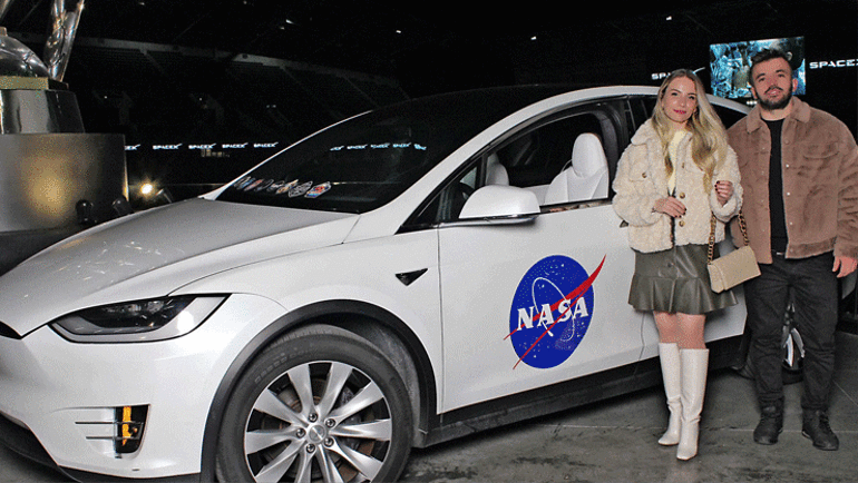 Bağcılardan Elon Muskın şirketine yolculuk Uzaya gidecek ilk Türklerin mekiğini yaptı