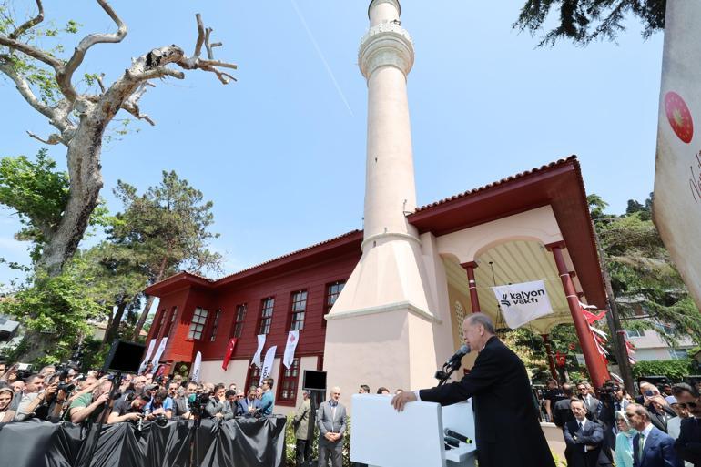 Vaniköy Camii ibadete açıldı Cumhurbaşkanı Erdoğan: İstanbul sevgimizi birileri gibi sadece lafta bırakmıyoruz