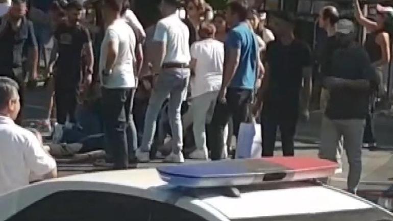 Beşiktaşta feci kaza Karşıya geçmeye çalışan kadına otomobil çarptı