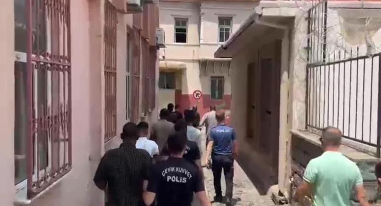 İzmir polisi düzensiz göçmenleri kıskaca aldı, 109 kişi yakalandı
