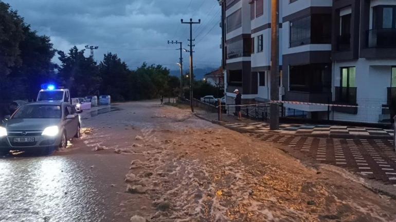 Bolu’da heyelana ve sellere sebep olan yağışın miktarı açıklandı