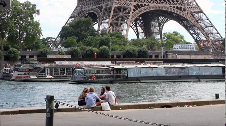 Fransada tarihi sıcaklık 7 bölgede turuncu alarm verildi