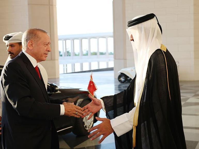 Körfez turunda ikinci durak Katar Cumhurbaşkanı Erdoğan ve Al Sani bir araya geldi