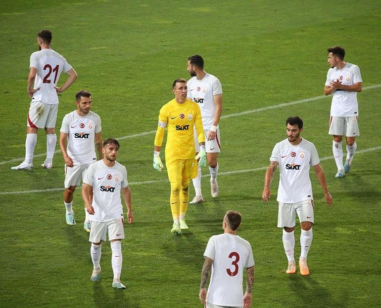 Galatasaray hazırlık maçında Sturm Graz’a 2-0 yenildi