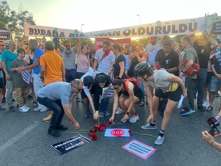 Kadıköyde hayatını kaybeden Doğanay Güzelgünün sevenleri olay yerinde buluştu