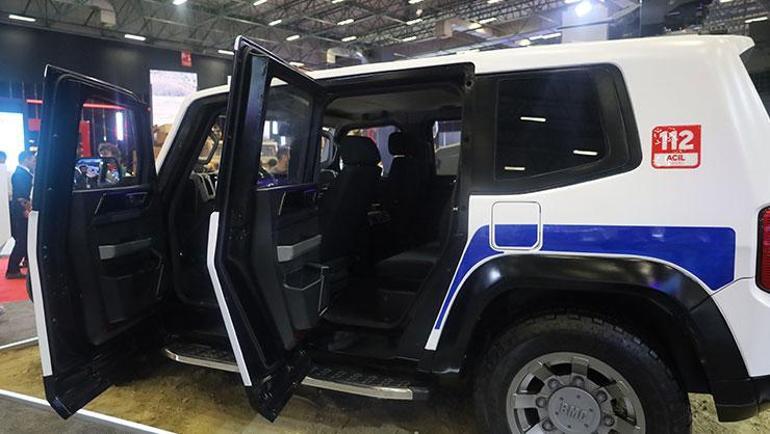 Yerli ve milli zırhlı polis aracı TULGA 4x4 SUV İDEF’te yoğun ilgi gördü