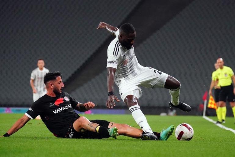 Fatih Karagümrük - Beşiktaş mücadelesinde 3 puan 86. dakikadaki golle geldi