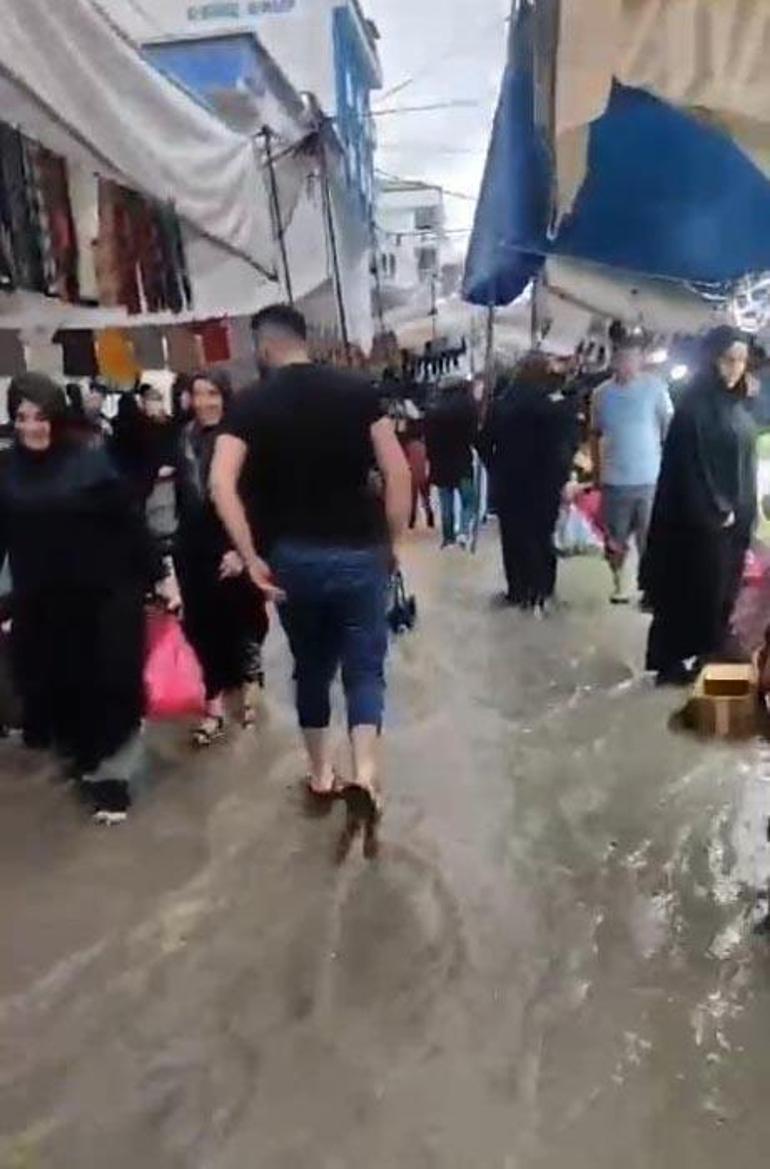 Sağanak yağış İstanbulda etkili oldu, Birçok ev ve iş yerini su bastı: 2 kişi hayatını kaybetti