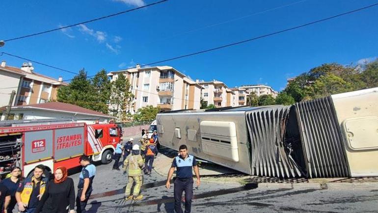 Başakşehirde İETT otobüsü devrildi: Yaralılar var