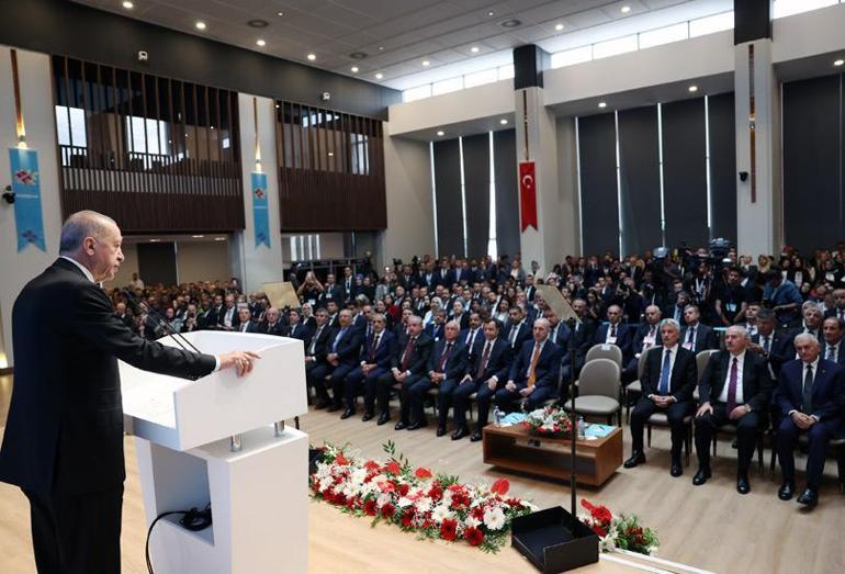 Cumhurbaşkanı Erdoğandan yeni anayasa çağrısı: Kimsenin kulak tıkama lüksü yoktur