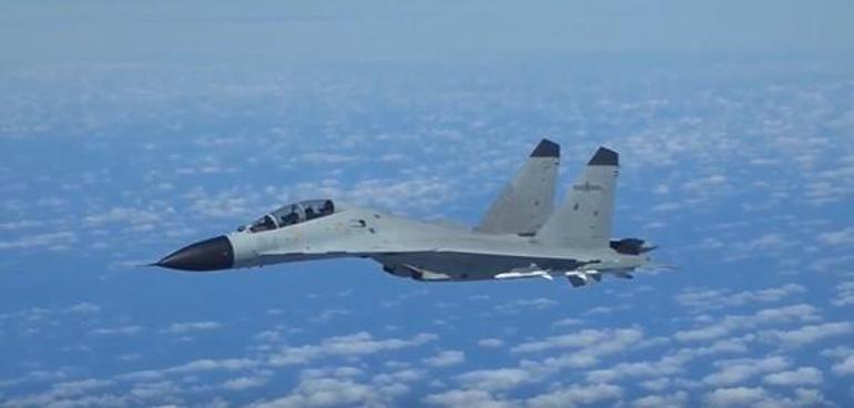 ABD uçağına 15 metre kala Pentagon yayınladı: Devriye uçuşuna baskın