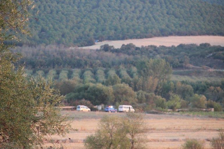 Tarlada ölü olarak bulunan 10 yaşındaki Mehmetin nasıl öldüğü ortaya çıktı Babası kamyonetle üzerinden geçmiş