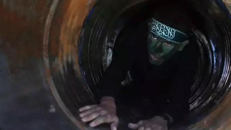 Hamas dediğini yaptı Tünellerden çıkıp İsrail ordusuna saldırdılar