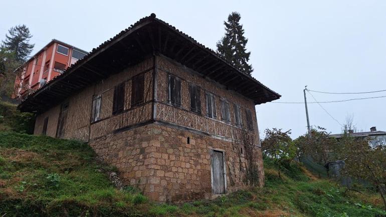 Trabzon’da ‘Meyveş Nine’ gizemi Amerikalılar ‘uzaylı’ dedi, mezarının üstü kapatıldı