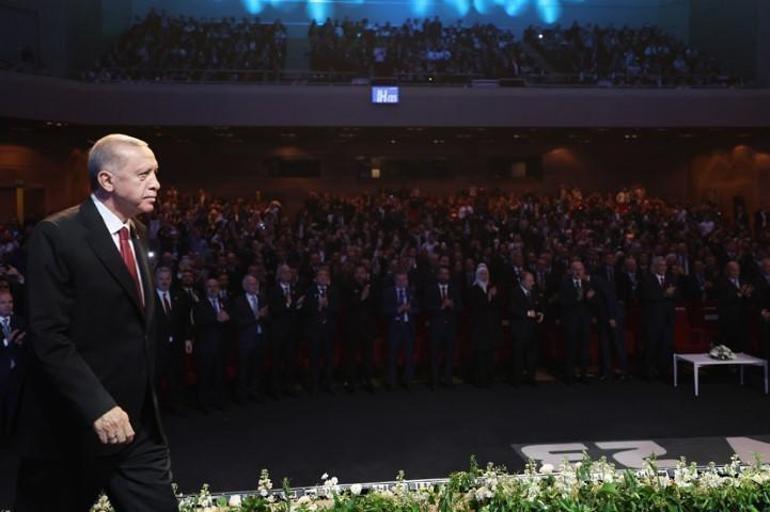 Cumhurbaşkanı Erdoğan: İhracat hacminde başarı hikayesi yazdık