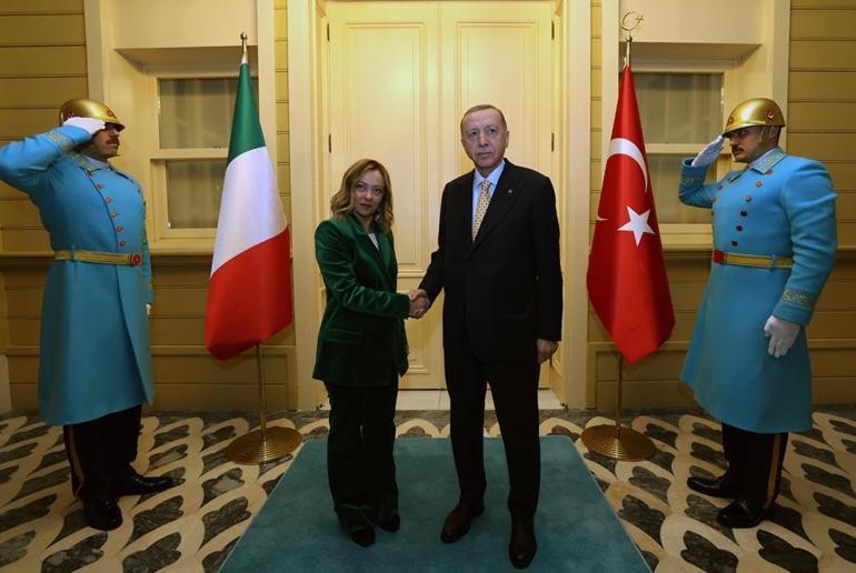 Cumhurbaşkanı Erdoğan, İtalya Başbakanı Meloniyi kabul etti