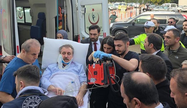 Mustafa Desticinin makam aracı kaza yaptı