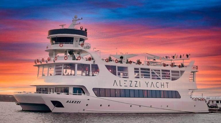 Turistlerin ilgi odağı: Alezzi Yacht