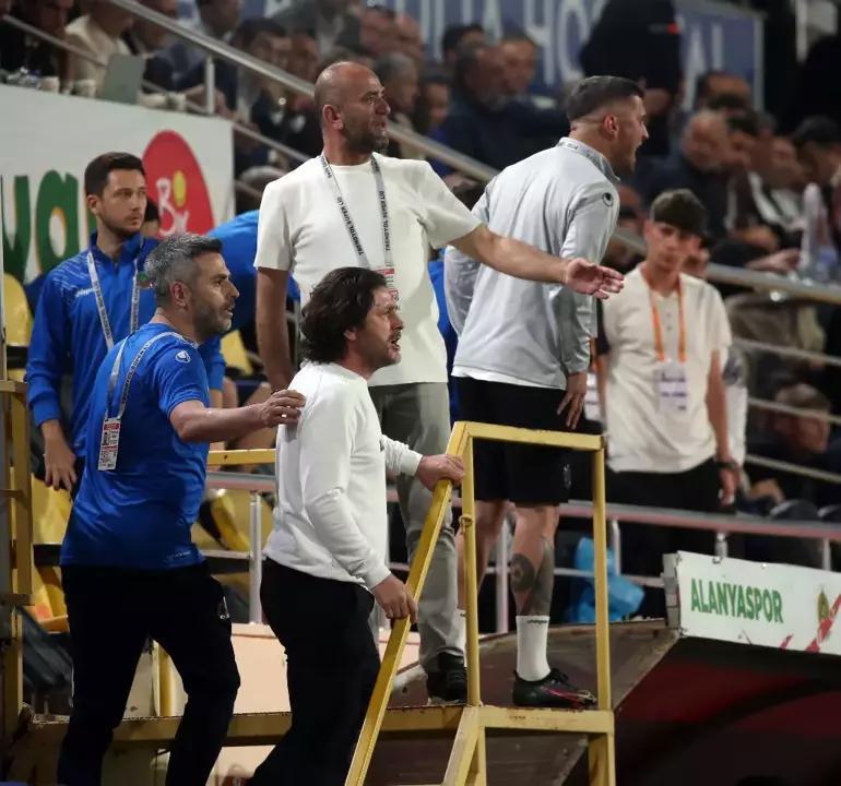 Alanyaspor-Galatasaray maçında gergin anlar Fatih Tekke kırmızı kart gördü çılgına döndü