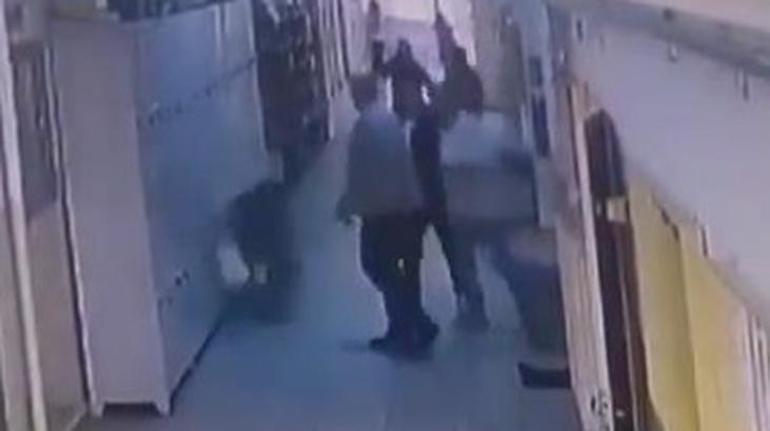 Okulda şiddette gereken yapıldı Bakan Yerlikaya: Kadın öğretmene saldıran veli yakalandı