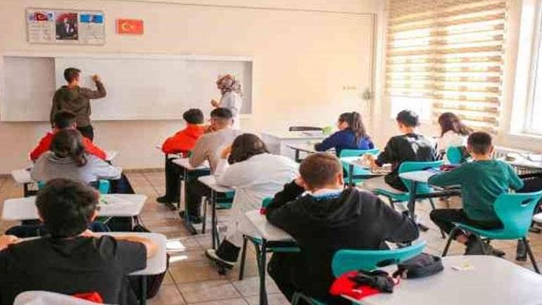 Uzmanlardan veli ve öğrencilere uyarı Tatil boş zaman geçirmek değildir: Alınan eğitim pratiğe dökülmeli