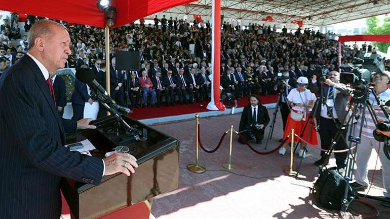 Kıbrıs Barış Harekatının 50. yıl dönümü Cumhurbaşkanı Erdoğandan KKTCli öğrencilere müjde