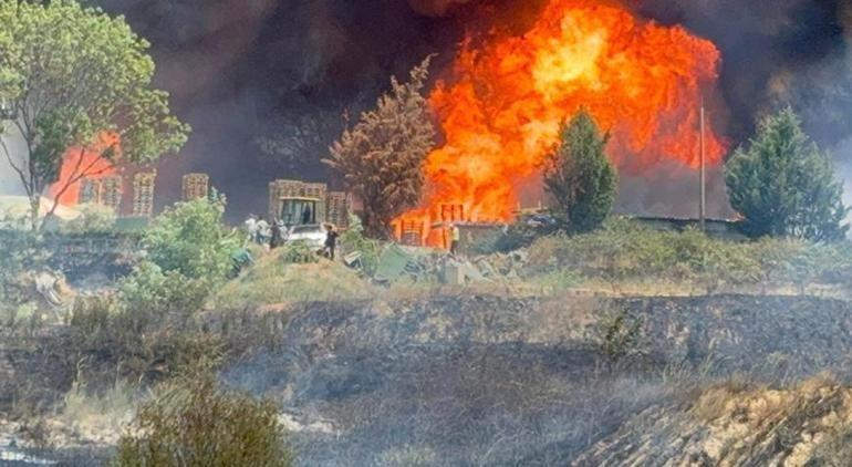 2 kentte peş peşe yangın Havadan ve karadan müdahale ediliyor