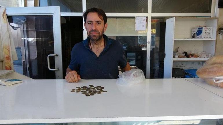 Astığı ilanı görenler dönüp tekrar bakıyor 100 lira getirene 110 lira