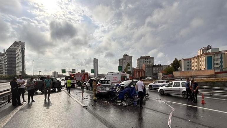 Bağcılarda zincirleme kaza Ölü ve yaralılar var