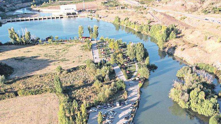 Ankaranın bağlarıyla ünlenen tarihi ilçesi Kalecik