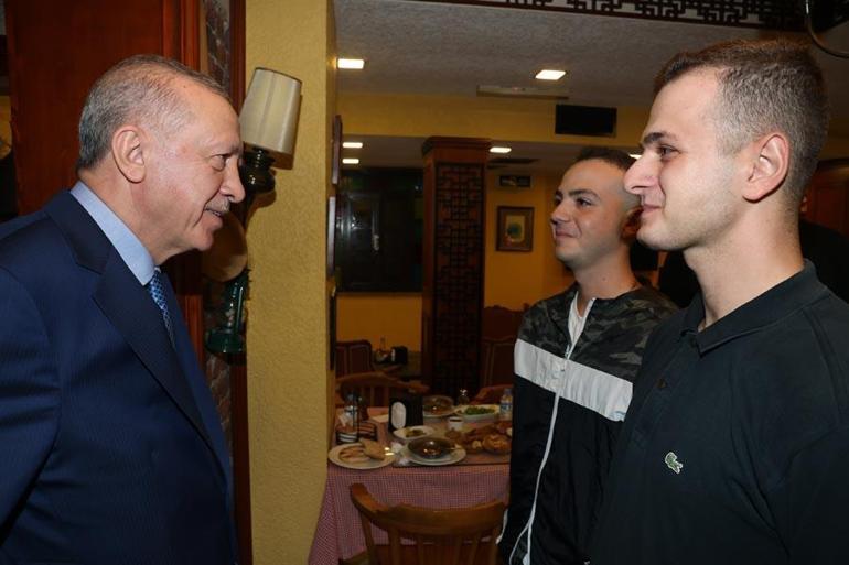 Cumhurbaşkanı Erdoğan Çengelköyde vatandaşlar ile sohbet etti