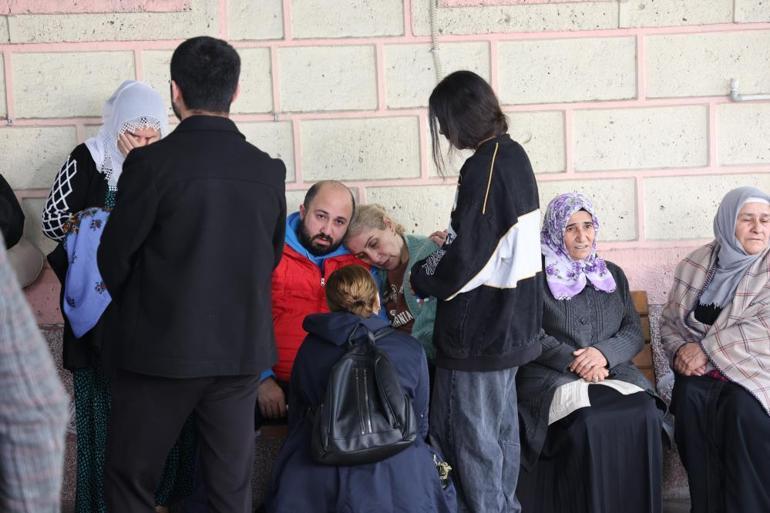 1 yaşındaki Toprak bebeğe ailesinden acı veda Feryatları yürek yaktı