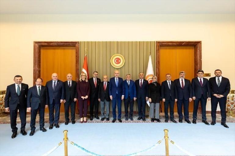 TBMM Başkanı Kurtulmuş, Türk Parlamenterler Birliği Başkanı Pakdili kabul etti