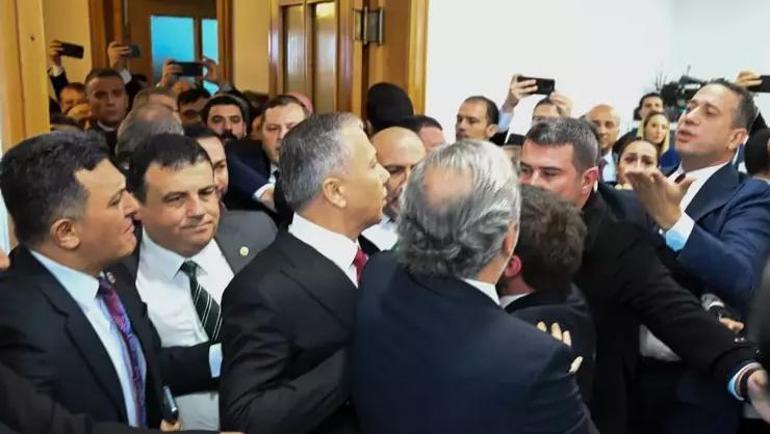 AK Partiden CHPye art arda tepkiler: Mecliste eşkiyalık kabul edilemez