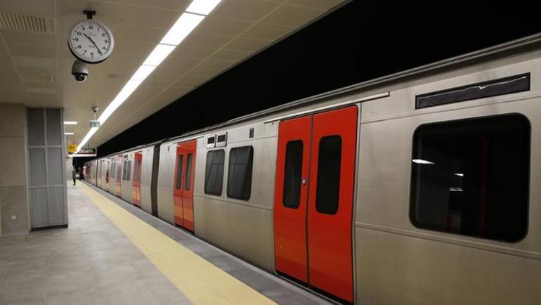 YILBAŞINDA ANKARA’DA TOPLU TAŞIMA KAÇA KADAR 31 Aralık - 1 Ocak Ankara’da otobüsler, metro, ANKARAY saat kaçta bitiyor Yılbaşı toplu taşıma saatleri