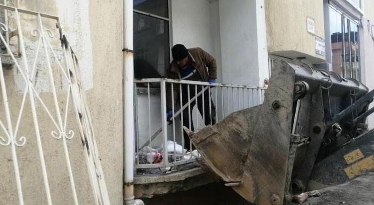 Evsiz sandılar, iki dairesi çıktı Baba sokakta kızları yurt dışında yaşıyor