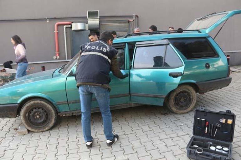 En büyüğü 14 yaşında Bursadan çaldıkları otomobille Manisaya gelen 3 çocuk suçüstü yakalandı