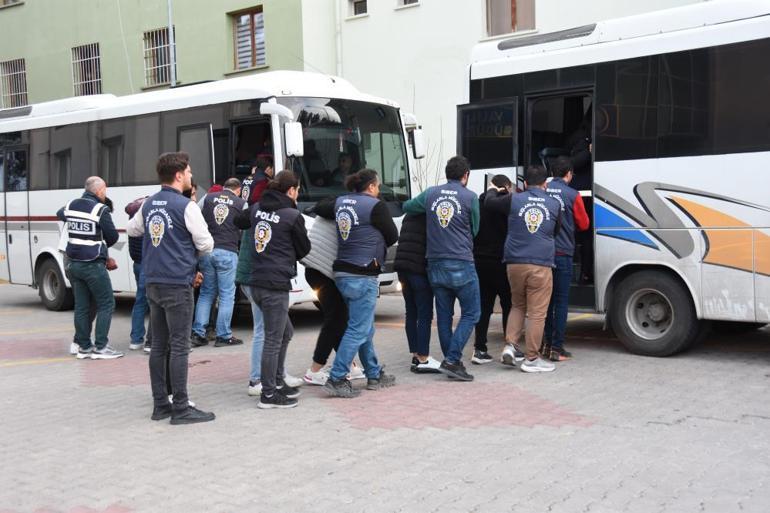 8 saatte bir nöbet değiştirdiler Dinlene dinlene 250 kişiyi dolandırdılar