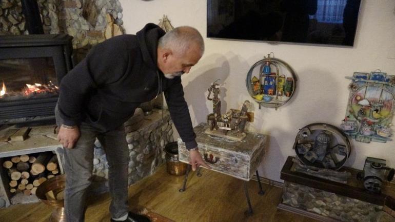Pandemi döneminde hobi olarak başladı, evini müzeye dönüştürdü