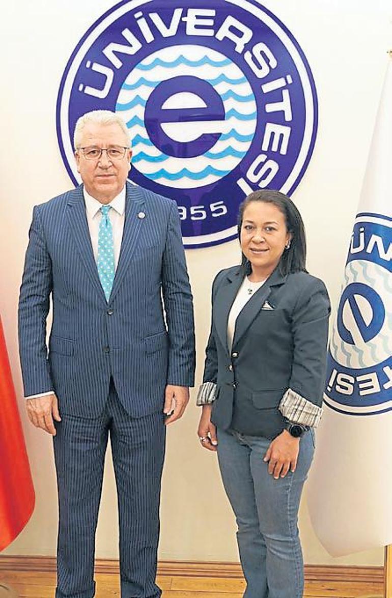Öğrencı̇yken rektör olmak aklımdan bı̇le geçmemı̇şti