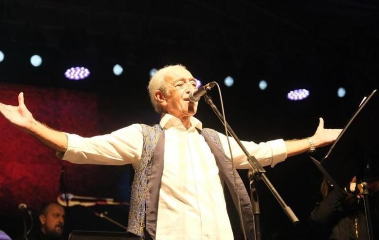 Usta sanatçı Edip Akbayram hayatını kaybetti
