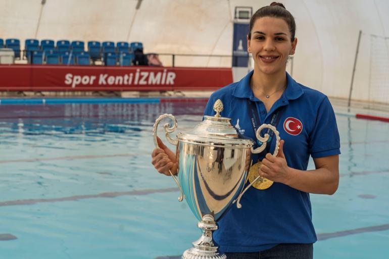 Başarının parolası Biz İzmiriz