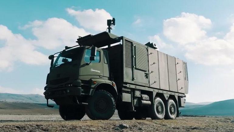 Bakan Kacır görüntüleri paylaştı İşte GÖKBERKin dronları imha ettiği anlar