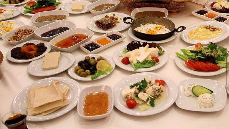 Uzmanından sahurdan sonra uyumayın tavsiyesi