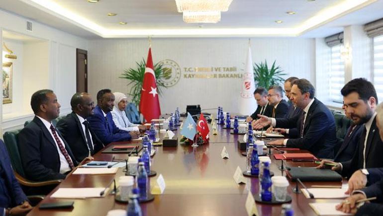 Bakan Bayraktar duyurdu Türkiye, Somali’de petrol ve gaz arayacak