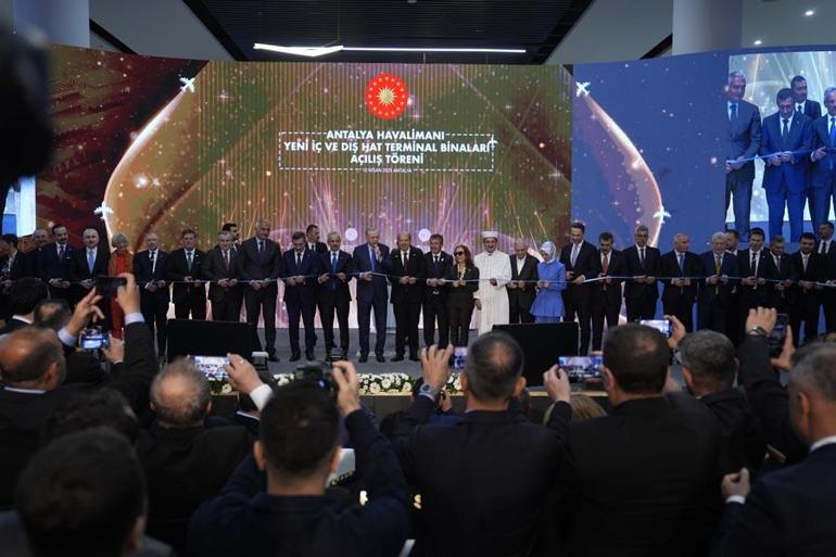Cumhurbaşkanı Erdoğandan CHPye tepki: Ülkesini başka ülkelere şikayet edenler bu gururu anlayamaz