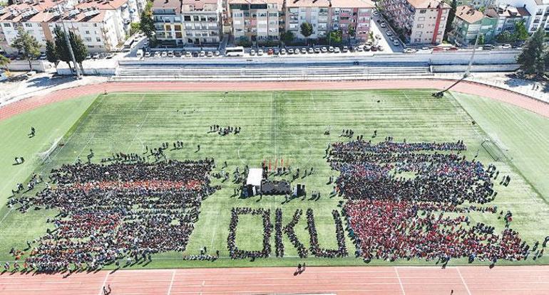 Burdur kitap için telefonu kapadı
