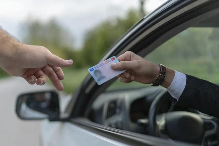 Sayılı günler kaldı 4 milyondan fazla kişinin ehliyeti geçersiz olabilir